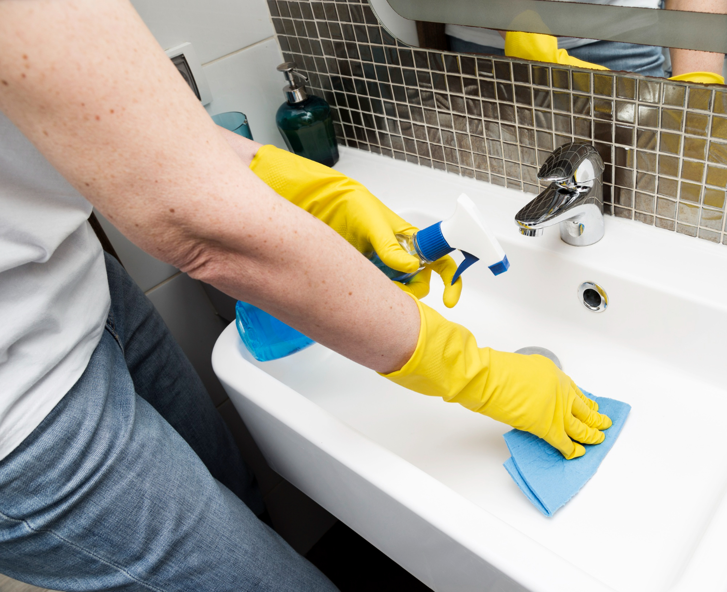 Sink Refinishing Services in North Carolina: Restore Your Bathroom Without Replacing It