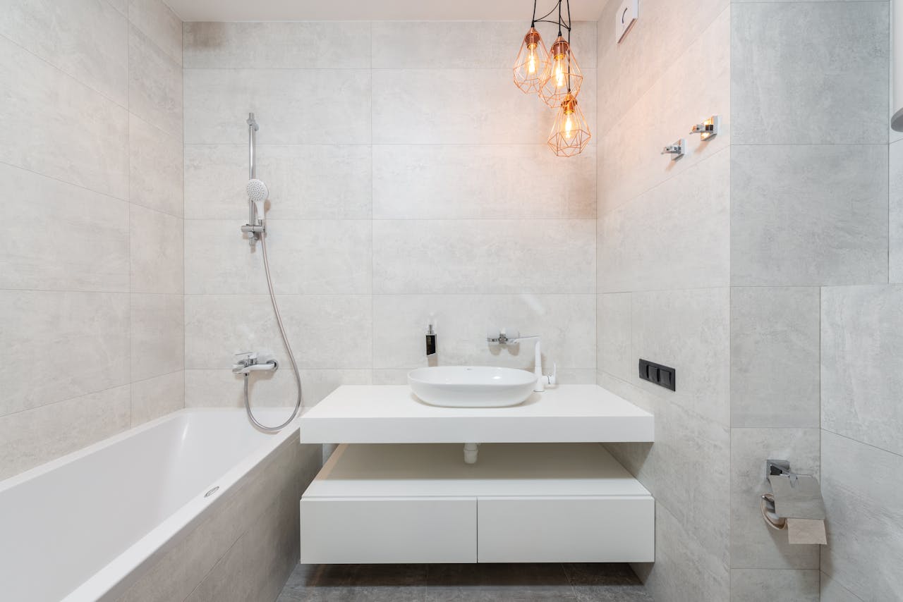 Eco-Friendly Benefits of Bathtub and Countertop Refinishing in North Carolina 