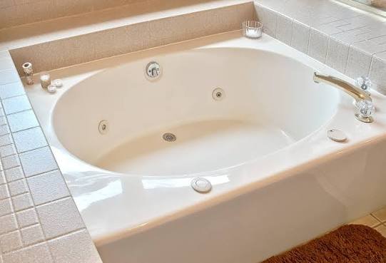 fiber glass refinishing
